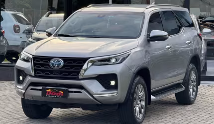 Toyota hilux sw4 2021 2.8 d-4d turbo diesel srx 4x4 automático