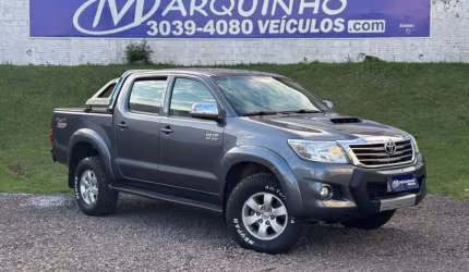 Toyota hilux cd4x4 srv 2015