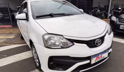 "conforto, economia e confiabilidade em um só carro: toyota etios xs sedan automático 2018 – o sedan