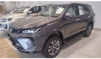 Toyota hilux sw4 2024 2.8 d-4d turbo diesel diamond 7l 4x4 automático