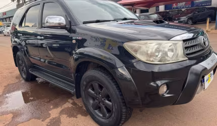 Toyota hilux sw4 3.0 srv 4x4 7 lugares 16v turbo intercooler diesel 4p aut 2010