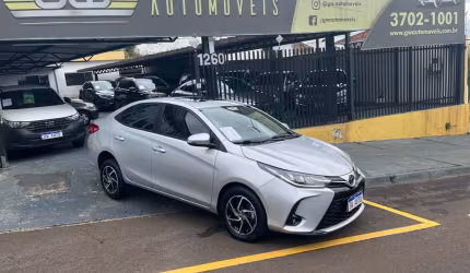 Toyota yaris xls sedan 1.5 flex automático (cvt) 2023