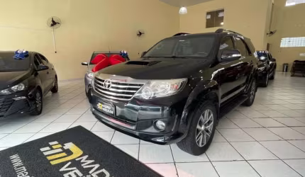 Toyota hiluxsw4 srv4x4 2012