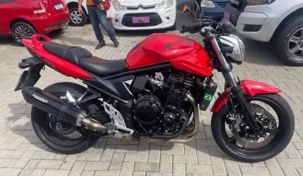 Suzuki bandit 650 2011
