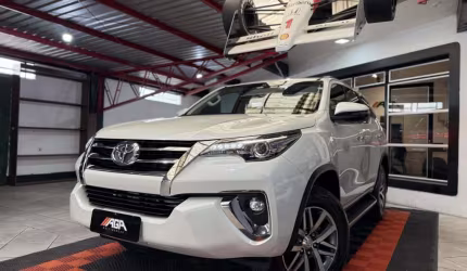 Hilux sw4 srx 4x4 2.8 tdi 16v dies. aut.