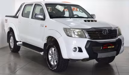Toyota hilux cd 4x4 3.0 sr 2013