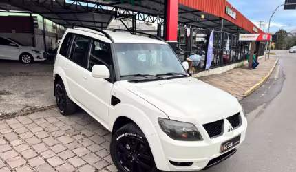 Mitsubishi - pajero tr4 2.0 automatico 4x4 - 2010