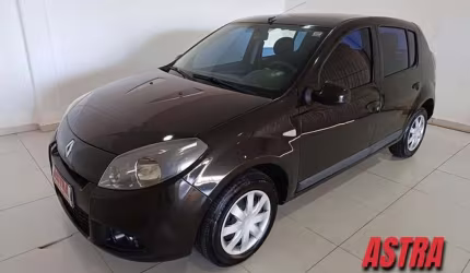 Renault sandero expression 1.6  manual 2014