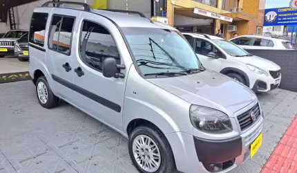 Fiat doblo essence 7 lugares  - prata - 2021/2021