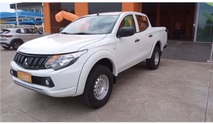Mitsubishi l200 triton 2023 2.4 16v turbo diesel gl cd 4x4 manual