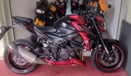 Suzuki gsx-s 750  impecavel com apenas 30.000km