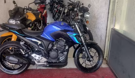 Yamaha fz 25 250 fazer abs flex com apenas 5.600km