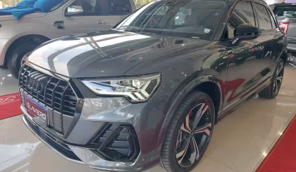 Audi q3 perf. black.plus 2.0 tfsi tip. quat.
