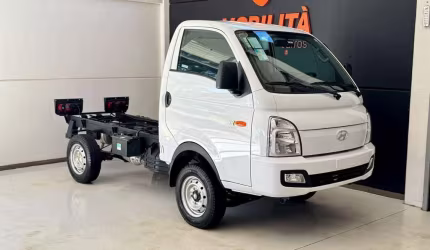Hyundai hr 2.5 4x4 - branca - 2024/2025