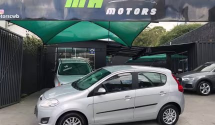 Fiat fiat palio attract 1.4 2016