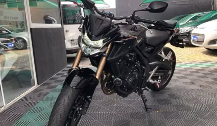 Honda cb 500f 2023