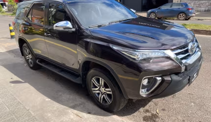 Toyota hilux sw4 sr 4x2 2.7 flex 16v aut. 