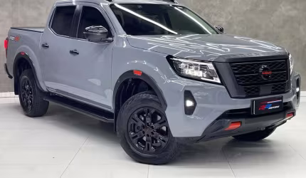Nissan frontier pro4x 2023