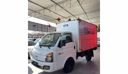 Hyundai hr 2013 2.5 longo sem caçamba 4x2 16v 130cv turbo intercooler diesel 2p manual