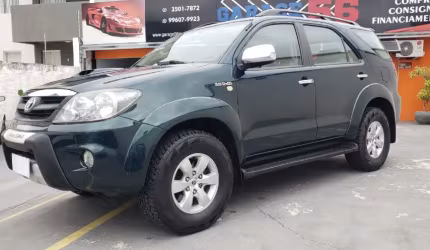 Toyota hilux sw4 3.0 srv diesel 4x4  
