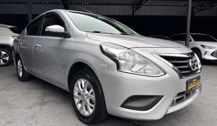Nissan versa 1.6 sv manual 2020 - apenas 65.000km