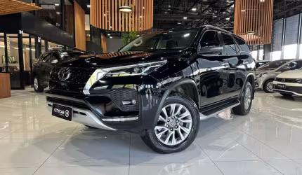 Toyota hilux sw4 srx 2.8 4x4 diesel