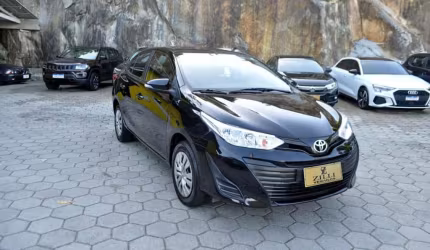 Toyota yaris sedan xl live 1.5 at - preta - 2020/2021