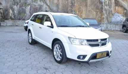 Dodge journey r/t 3.6 v6 awd at - branca - 2015/2015