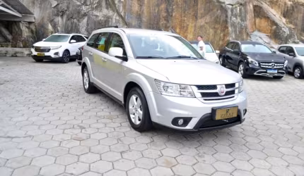 Fiat freemont precision 2.4 at6 - prata - 2012/2013