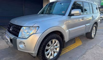 Mitsubishi pajero full hpe  3.2 diesel 4x4  automatico 2010/2011 completa de 7 lugares com teto  nov