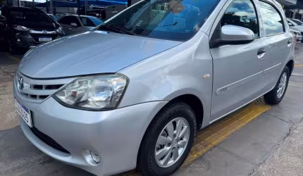 Toyota etios x 1.3flex  hatch manual  2016/2017  completo