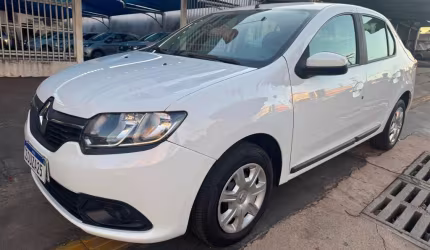 Renault logan  expression 1.6 8v  flex  2014/2015  completo pneus novos revisado