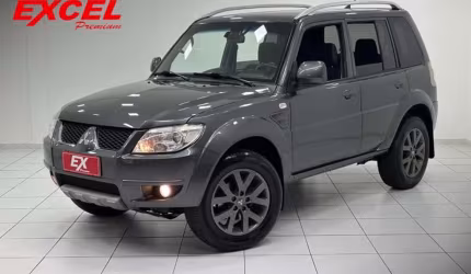 Mitsubishi pajero tr4 flex automático 2015