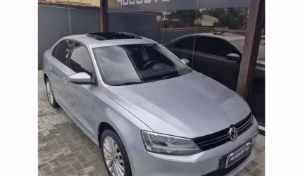 Volkswagen jetta /vw  2.0t - prata - 2013/2013