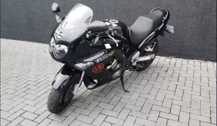 Suzuki gsx 750 f