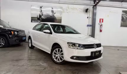 Volkswagen jetta 2012 2.0 comfortline 120cv flex 4p tiptronic