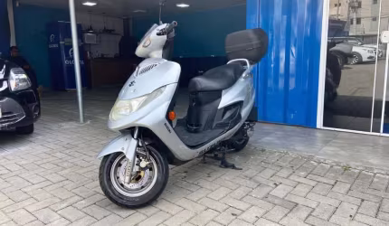 Suzuki an125 2008
