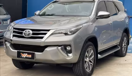 Toyota hilux sw4 2.8 srx 4x4 7 lugares 16v turbo intercooler - 2019/2019
