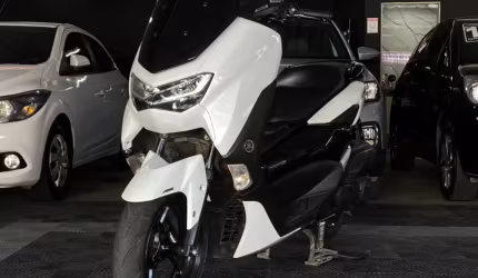 Yamaha n-max 2021 muito nova