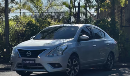 Nissan versa sl 2017 automático com gnv injetado