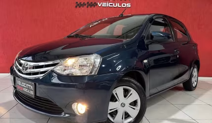 Toyota etios hb xs 15 at 2017