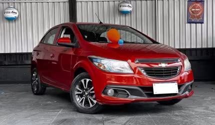 Chevrolet onix 1. 4mt ltz 2013