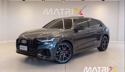 Audi q8 perf.black 3.0 tfsi quat. s-tr/(híb.)
