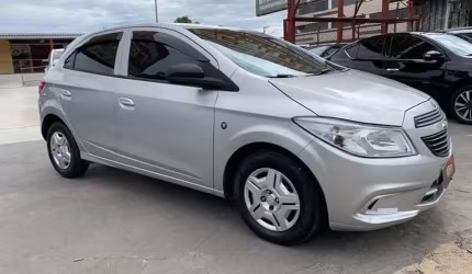 Chevrolet onix 10mt joye 2017