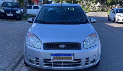 Fiesta sedan 1.6 2010