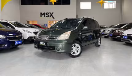 Nissan livina flex automático