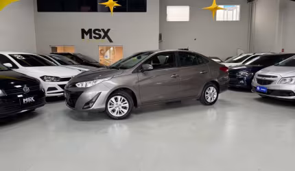 Toyota yaris sedan flex automático