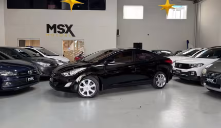 Hyundai elantra gasolina automático