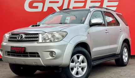 Toyota hiluxsw4 srv4x4 2011