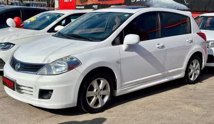 Nissan tiida 18sl flex 2013